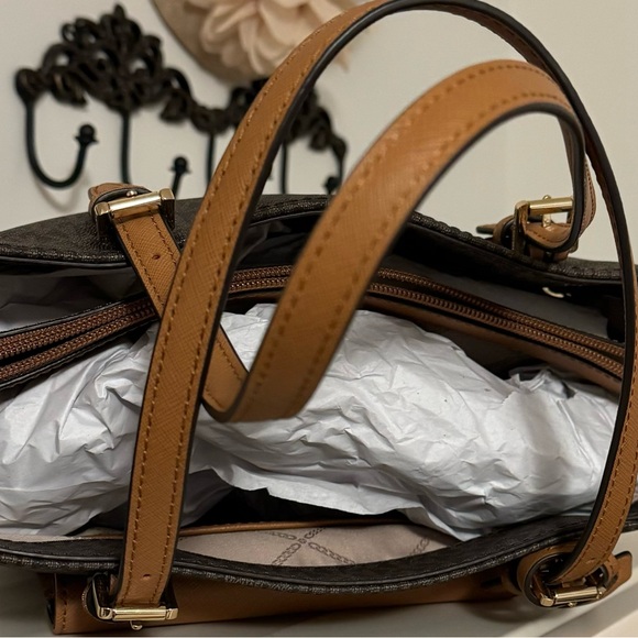 NWOT Michael Kors Camel & Black Purse - Picture 2 of 6